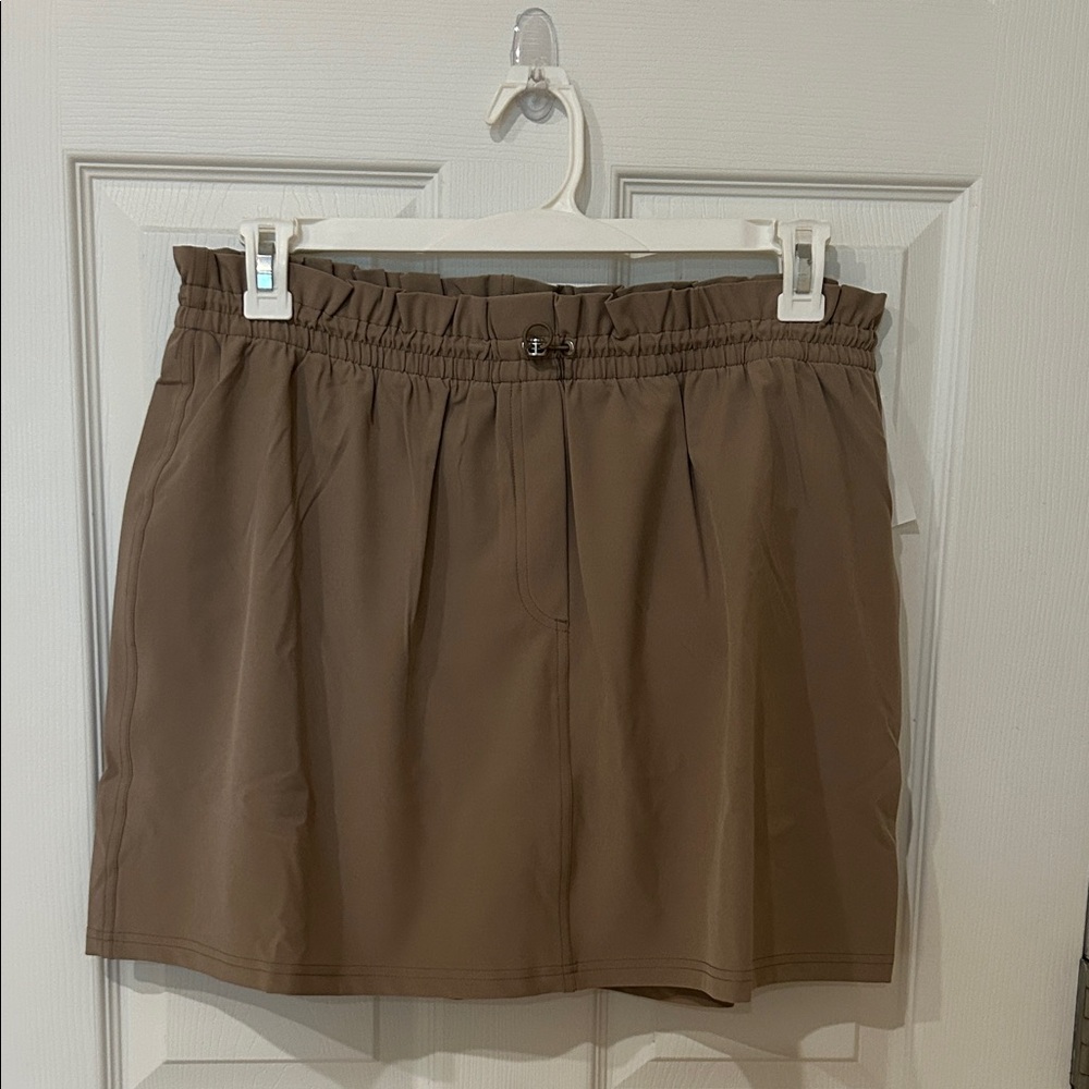 Spanx casual Fridays Skort with cinch bungee in Driftwood style number 50758R